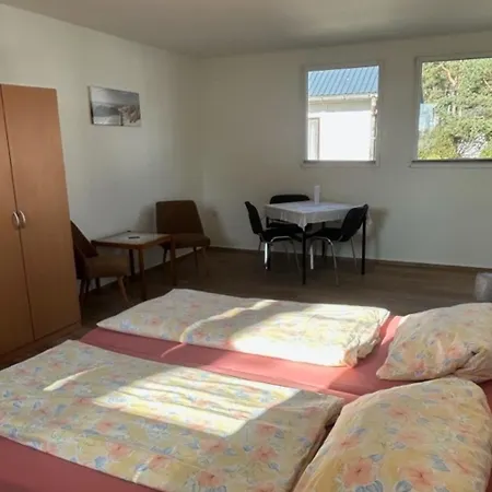 Apartment Ein Raum A *